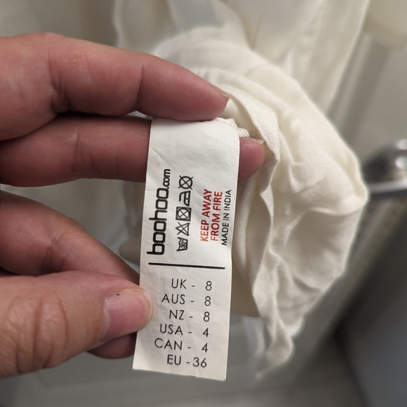 Boohoo Bohemian Flare Sleeve Baby Doll Dress - Picture 7 of 7